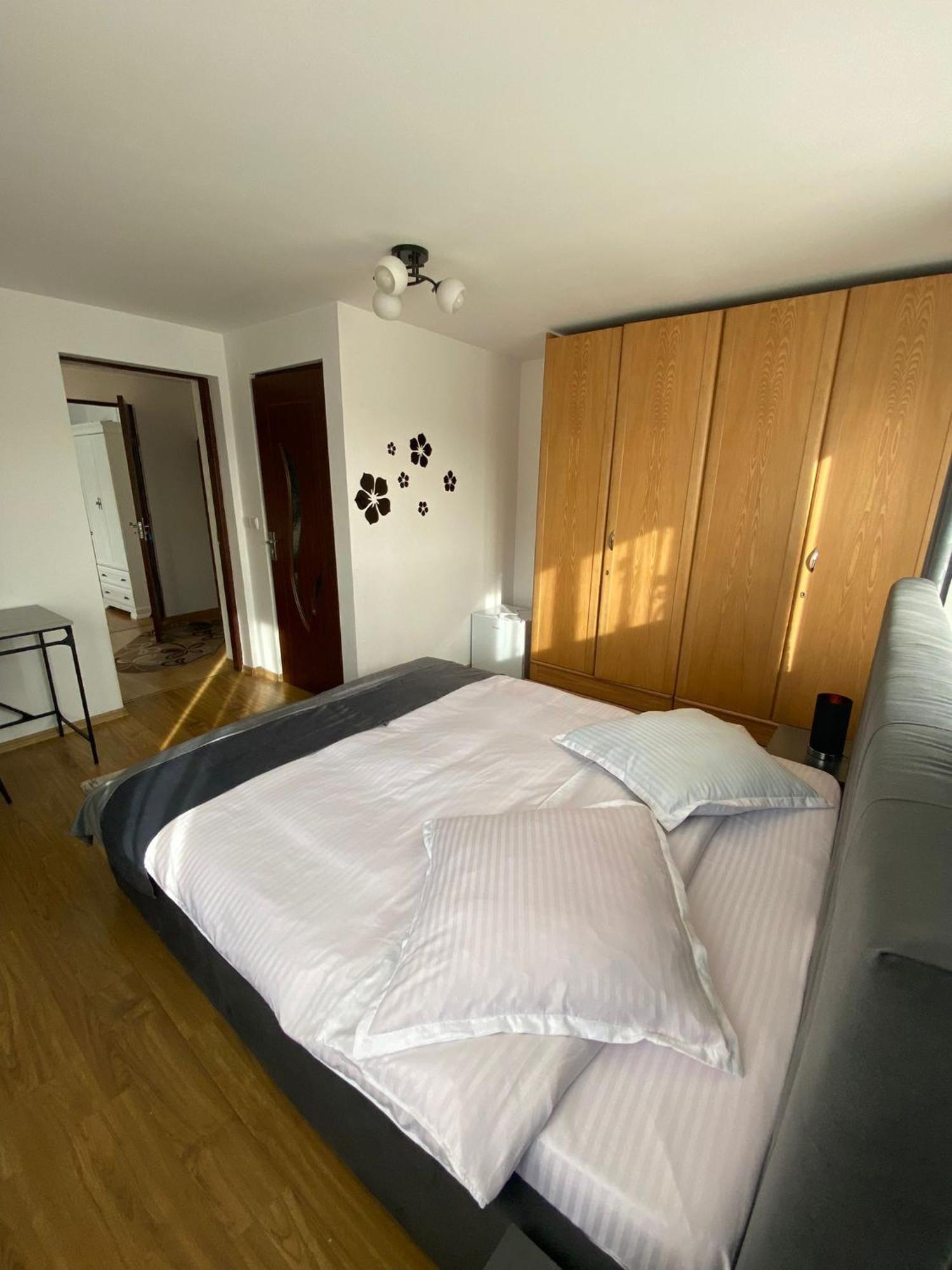 Hotel Casa Irina à Mînăstirea Humorului Extérieur photo
