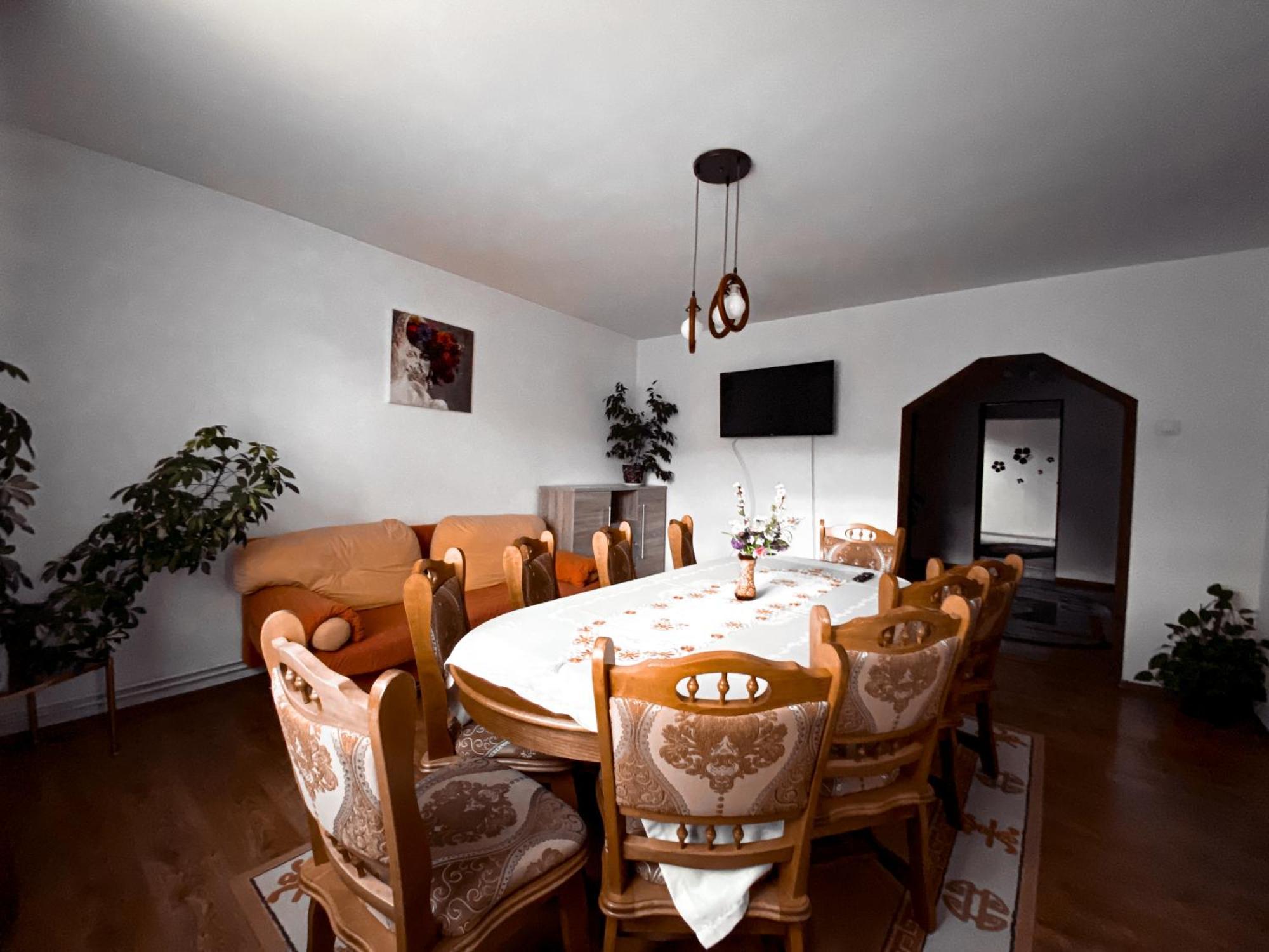 Hotel Casa Irina à Mînăstirea Humorului Extérieur photo